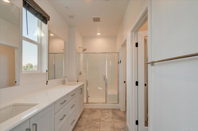 Detail Gallery Image 10 of 31 For 1912 Julie Dawn Pl, Escondido,  CA 92026 - 3 Beds | 2 Baths