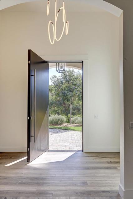 5808 Lake Vista Dr., Bonsall CA: https://media.crmls.org/mediaz/5121ee8e-8218-4660-a23d-74beaf540336.jpg