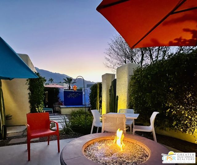 468 N Greenhouse Way, Palm Springs CA: https://media.crmls.org/mediaz/51226fb7-f78e-48f9-b3f7-6e06f67cd3af.jpg