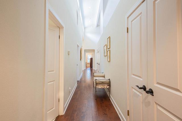 25547 Meadowview Circle,  CA: https://media.crmls.org/mediaz/51231518-28d7-41f6-ac17-ac03bb7edce7.jpg