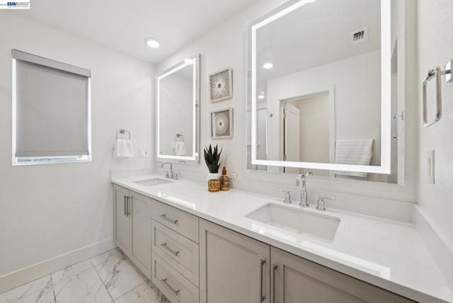 57109 Via Vicenza, San Ramon CA: https://media.crmls.org/mediaz/5123289f-5429-4306-b505-8353edca2ee7.jpg