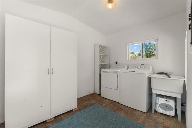 1139 Walk Circle, Santa Cruz CA: https://media.crmls.org/mediaz/51235589-da63-45d6-a173-92f4149660c0.jpg