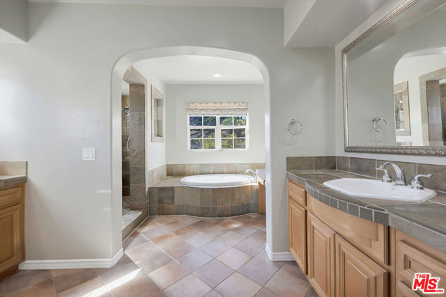 Image 42 of 69 For 25417 Magnolia Lane