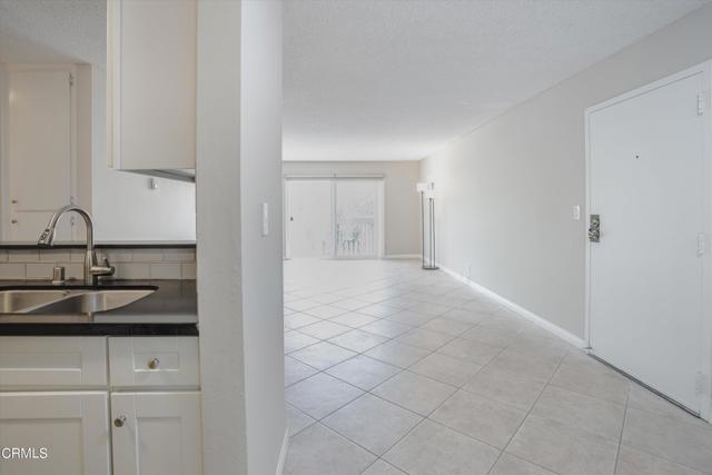 Detail Gallery Image 14 of 33 For 8577 Rugby Dr #108,  West Hollywood,  CA 90069 - 2 Beds | 2 Baths