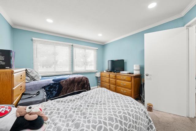 368 Coyote Creek Circle, San Jose CA: https://media.crmls.org/mediaz/5125dfee-843c-4968-8ada-6af9309f12d2.jpg