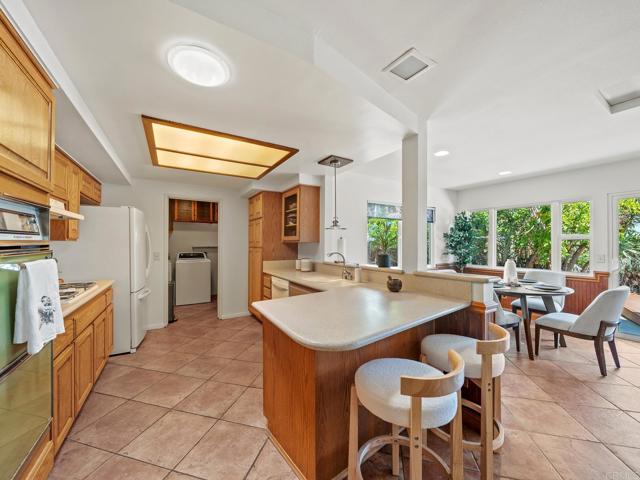 13046 Cree Drive, Poway CA: https://media.crmls.org/mediaz/5126a50b-cf80-4661-ae96-ffdbded444f0.jpg