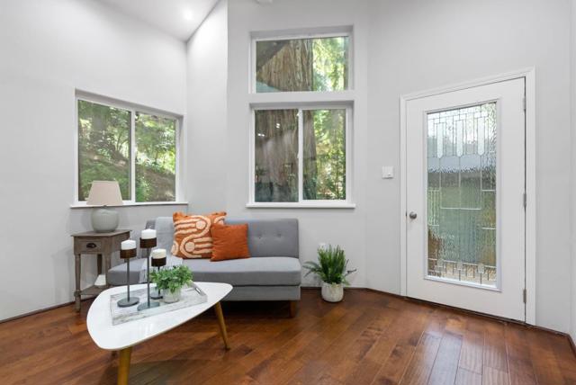 18460 Circle Drive, Los Gatos CA: https://media.crmls.org/mediaz/5126ecdf-cd7c-4381-b215-a5b28807745e.jpg