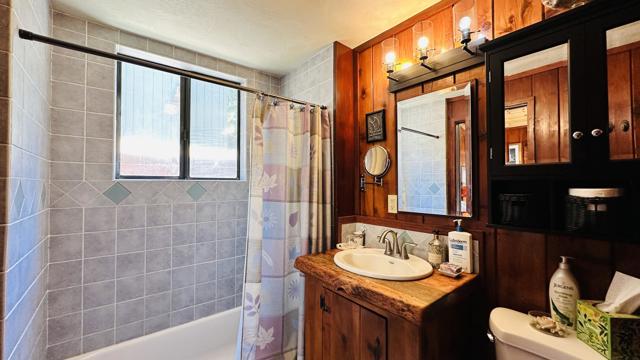 53545 Tollgate, Idyllwild CA: https://media.crmls.org/mediaz/51286f48-4e5e-4ad6-b533-af4bf7479dcb.jpg