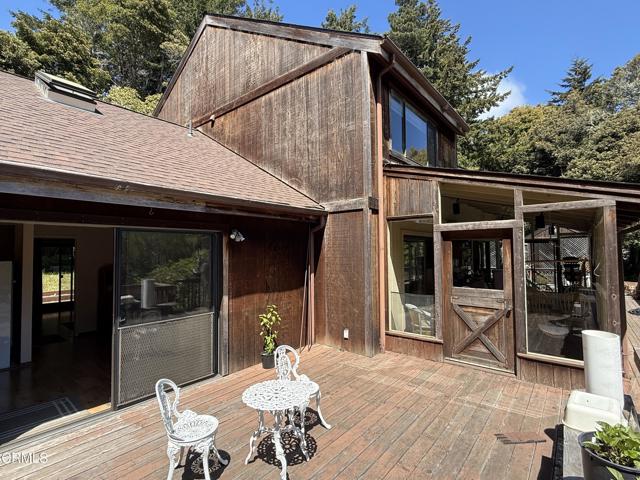 32691 Pearl Drive, Fort Bragg CA: https://media.crmls.org/mediaz/512a2028-e58c-4c61-a482-27bdf78befee.jpg