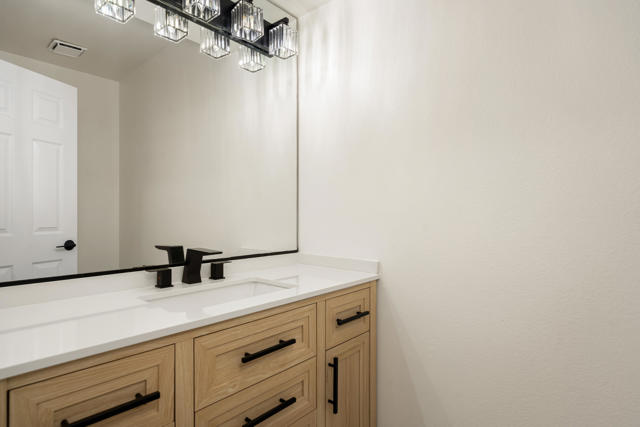 77787 Saint Croix Drive, Palm Desert CA: https://media.crmls.org/mediaz/512aaf9a-b8b6-4a01-ac91-95224e4d302f.jpg