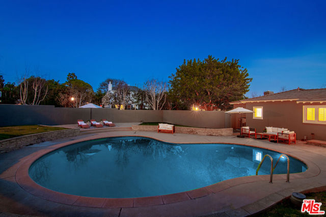 Drew Fenton | 157 N Woodburn Drive Los Angeles CA | MLS: 7226976