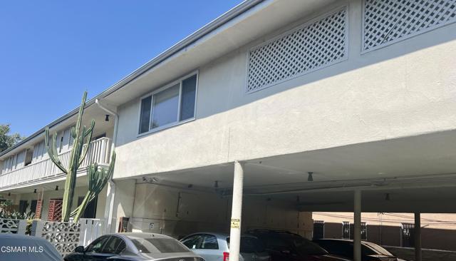 1542 Riverside Drive, Glendale CA: https://media.crmls.org/mediaz/512c51ab-9913-4e25-a6f3-baff158a93e3.jpg