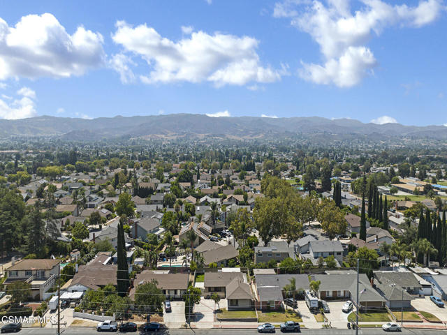 2264 Cochran Street, Simi Valley CA: https://media.crmls.org/mediaz/512c6b81-0b14-4e44-a8fd-c661a0ce69c1.jpg
