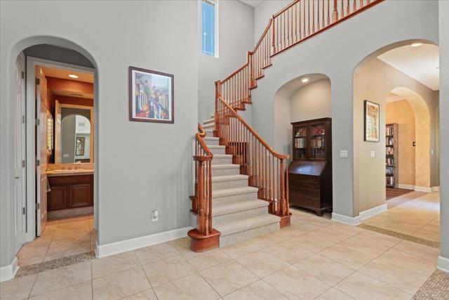 2316 Club Drive, Gilroy CA: https://media.crmls.org/mediaz/512ce625-6db3-4d23-9e19-7d978d878c04.jpg
