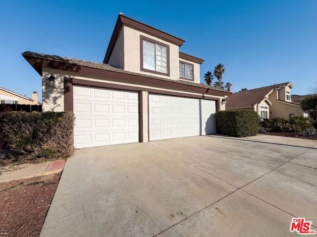 37740 Duffel Street, Palmdale CA: https://media.crmls.org/mediaz/51309283-84f7-478e-930d-9b415da806f1.jpg