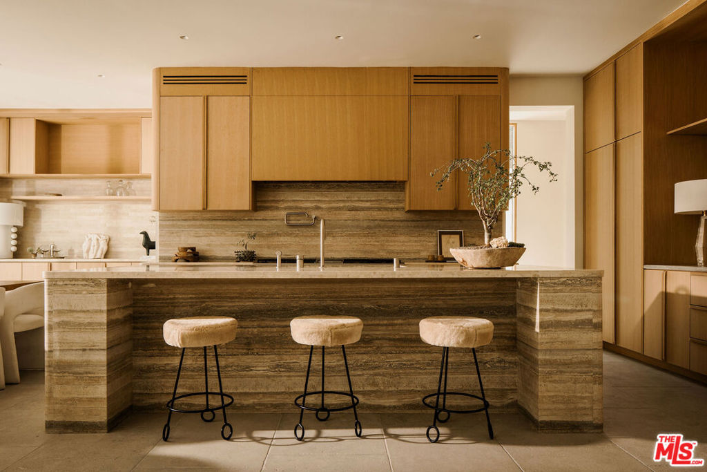MLS #26852293 image #2