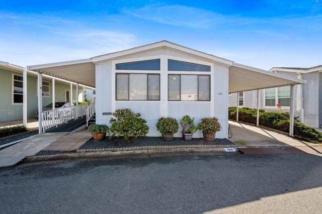 Detail Gallery Image 2 of 33 For 10770 Black Mountain Rd Spc 134,  San Diego,  CA 92126 - 2 Beds | 2 Baths