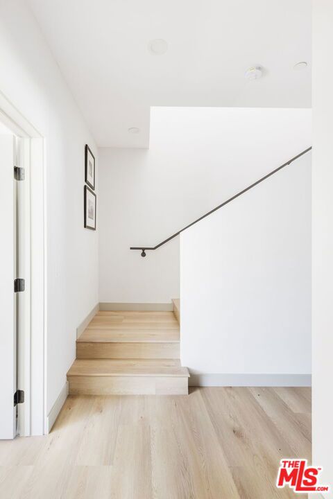 2223 Clifford Street, Los Angeles CA: https://media.crmls.org/mediaz/51314d52-fce8-433b-95e1-4da83156588d.jpg
