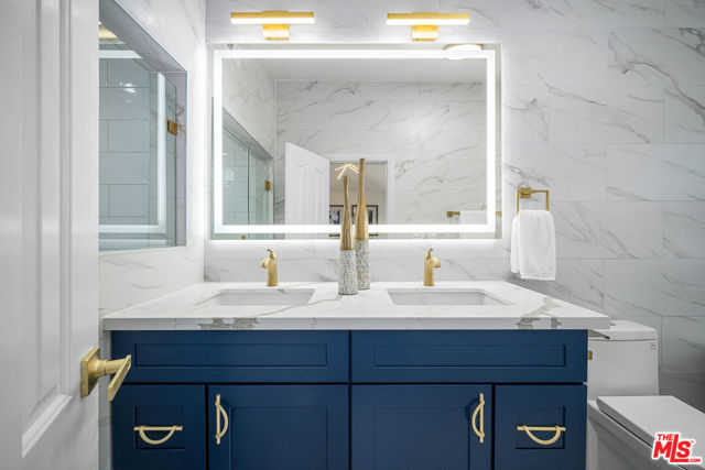 2733 Grand Summit Road, Torrance CA: https://media.crmls.org/mediaz/513222b3-4de0-40cf-91d5-62b3886bbce0.jpg