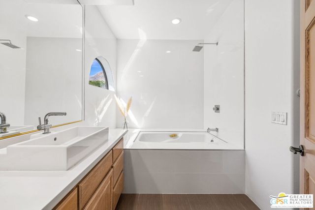38262 W Maracaibo Circle, Palm Springs CA: https://media.crmls.org/mediaz/51324004-e333-4acc-b1fe-ec3a93736e98.jpg