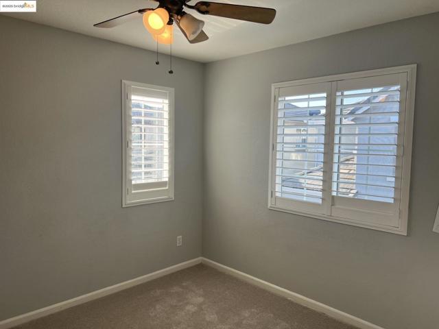 8725 Cortina Cir, Roseville CA: https://media.crmls.org/mediaz/51333d15-0484-4f25-9de3-0874eb1e8ca2.jpg