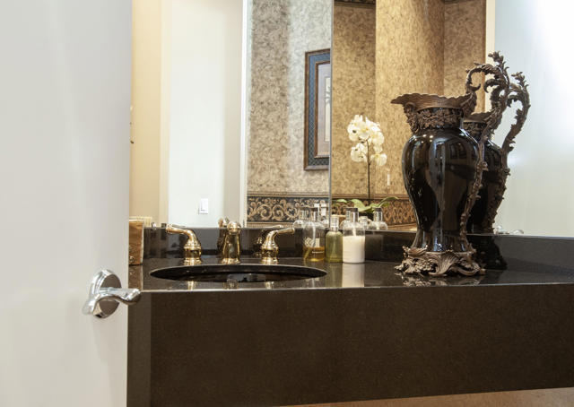 78700 Cabrillo Way, La Quinta CA: https://media.crmls.org/mediaz/51334bce-5b15-48bb-a8c6-9ec3ea9db9a3.jpg