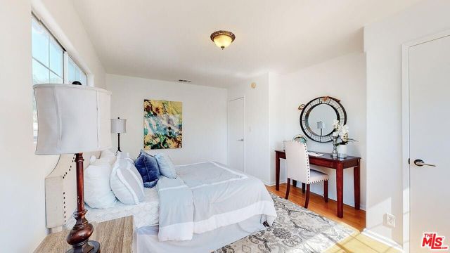 8212 Belford Avenue, Los Angeles CA: https://media.crmls.org/mediaz/5133cb20-7ee1-4393-b241-02366676dbac.jpg