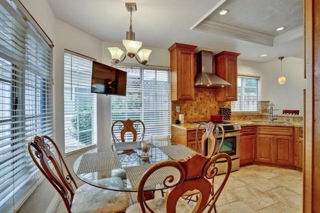 36184 Toulouse Street, Newark CA: https://media.crmls.org/mediaz/5135144a-a276-40b4-8d09-7554fbac0091.jpg
