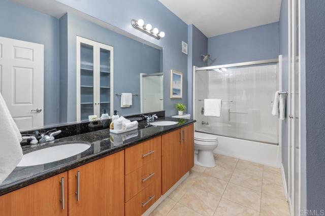 Detail Gallery Image 14 of 22 For 1480 Broadway, San Diego,  CA 92101 - 3 Beds | 2 Baths