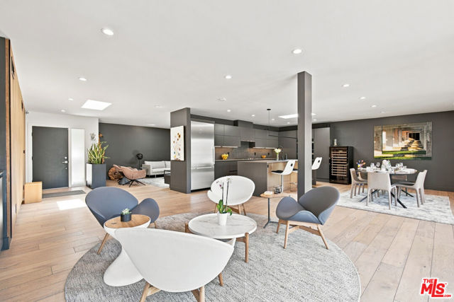 3 Bed Home for Sale in Los Angeles, California