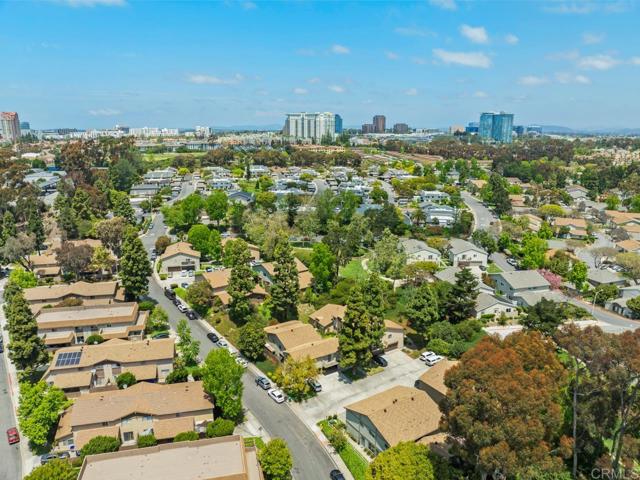 7837 Camino Tranquilo, San Diego CA: https://media.crmls.org/mediaz/51358f0d-33ad-4f64-a8a4-dc1fd9866737.jpg