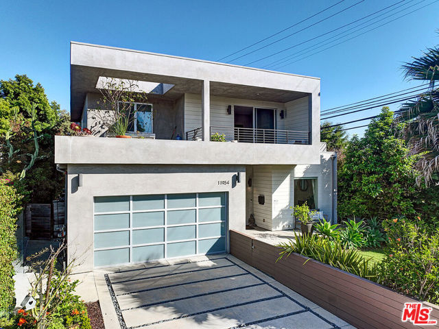 11954 Lucile Street, Culver City CA: https://media.crmls.org/mediaz/5137187b-b3e4-42d8-83d0-afe0b04dcd13.jpg