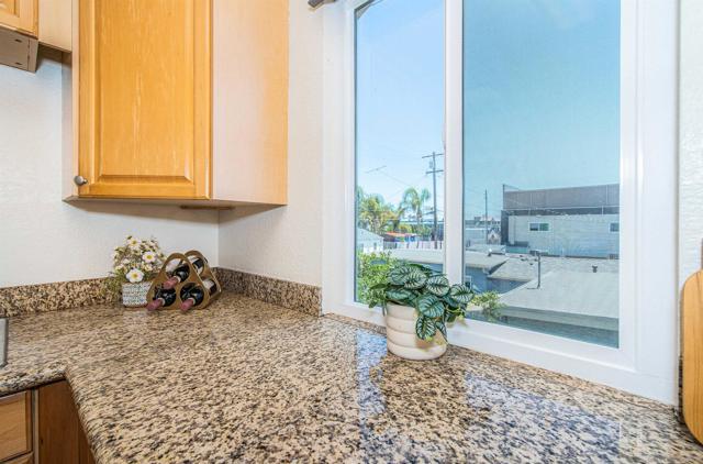 4353 Felton St, San Diego CA: https://media.crmls.org/mediaz/5137acba-d17d-47c7-bcea-583d5a6fe8e7.jpg