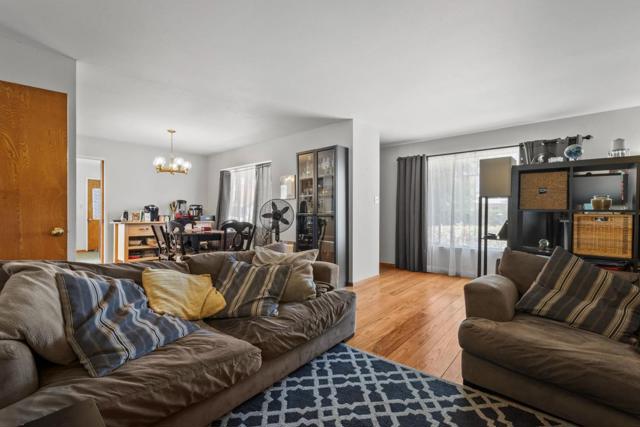 3160 Waverley Street, Palo Alto CA: https://media.crmls.org/mediaz/513937f9-4d55-4319-b01e-adc5778f4865.jpg