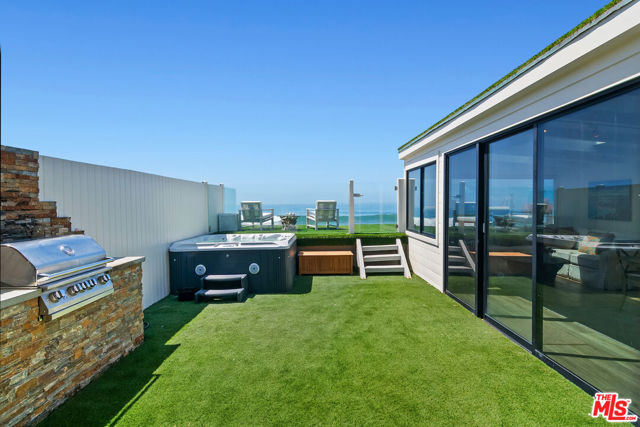 23356 aka 107 Malibu Colony Road, Malibu CA: https://media.crmls.org/mediaz/51394f10-2473-452a-9a8f-aaef427a5ce6.jpg