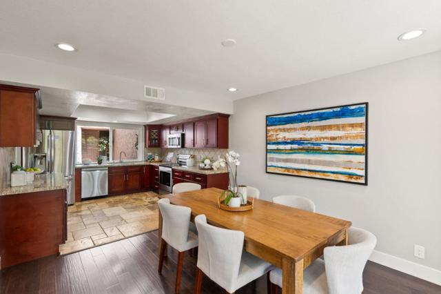 283 Casitas Bulevar, Los Gatos CA: https://media.crmls.org/mediaz/513a04d0-0b1e-497d-b916-ac2a18a2ca6b.jpg