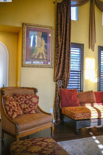 3252 Carpenter Way, San Ramon CA: https://media.crmls.org/mediaz/513a0bee-98db-41ae-9c7d-8ab1bb916d1c.jpg