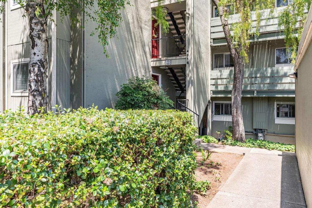 4016 Farm Hill Boulevard #207