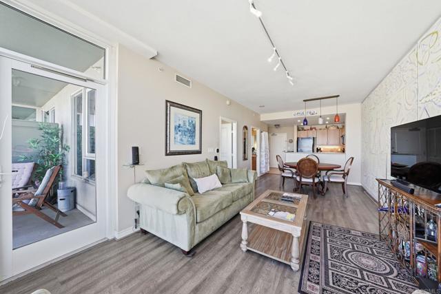 Detail Gallery Image 4 of 51 For 300 W Beech St #1706,  San Diego,  CA 92101 - 1 Beds | 1 Baths