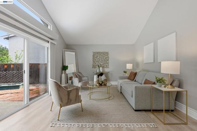 1782 Whitecliff Way, Walnut Creek CA: https://media.crmls.org/mediaz/513b2986-01f0-4571-9730-aac967be5936.jpg