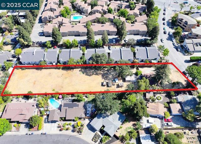 1540 Farm Bureau Rd, Concord CA: https://media.crmls.org/mediaz/513c5be7-1f6f-448b-a005-fba35d45e447.jpg