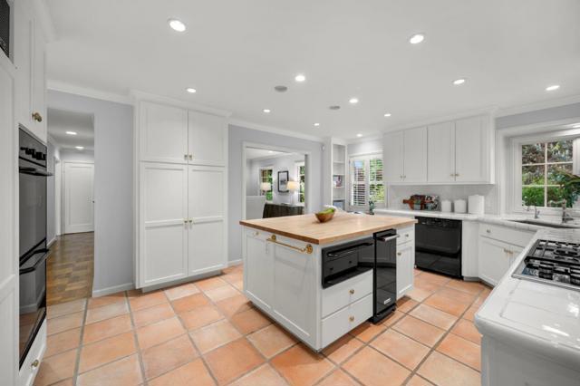 37 Lupin Lane, Atherton CA: https://media.crmls.org/mediaz/513cb83f-acaa-46e2-8ba1-351ad885e98c.jpg