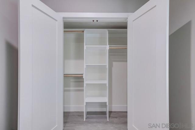 2476 Coolidge Ave, Los Angeles CA: https://media.crmls.org/mediaz/513d1d71-19e2-4df8-96ee-8a394f1b053f.jpg