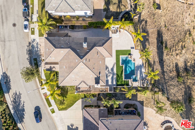 12530 Longacre Avenue, Granada Hills CA: https://media.crmls.org/mediaz/513deaf7-a7c2-4421-aeff-43bb4a56fde5.jpg