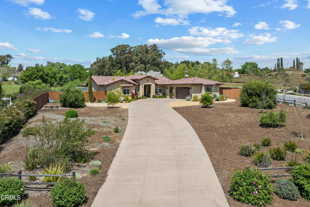 690 Valley Oak Road, Solvang CA: https://media.crmls.org/mediaz/513e91ff-5970-4cb9-a5e5-ecf385b982c9.jpg