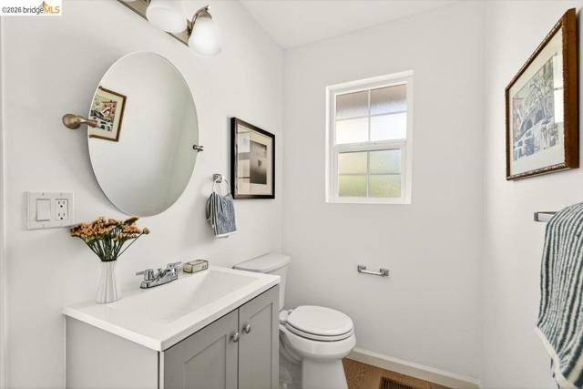 Image 18 of 55 For 10565 Englewood Drive