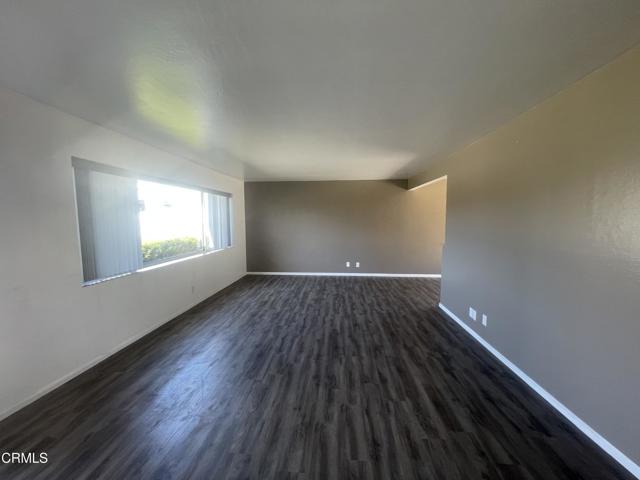 Detail Gallery Image 3 of 14 For 140 Banner Ave, Ventura,  CA 93004 - 3 Beds | 2 Baths