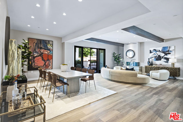 160 N La Peer Drive, Beverly Hills CA: https://media.crmls.org/mediaz/5140084a-3a6a-424e-883e-a75fa7aadcd1.jpg