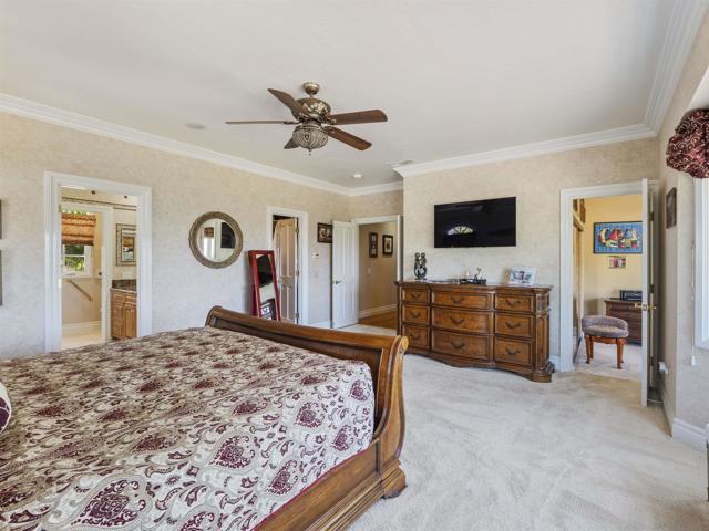 17502 Corte Lomas Verdes, Poway CA: https://media.crmls.org/mediaz/5140d098-fd76-48c5-8a69-134ffc6748fe.jpg