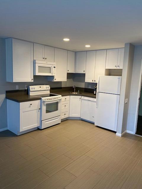 77835 California Drive, Palm Desert CA: https://media.crmls.org/mediaz/51414caa-2dba-47d9-a58d-4994757dc596.jpg